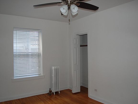 3rd image of 3150 W Wilson Ave APT 1S