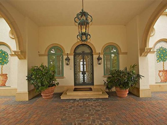 Fabulous Indian Creek Island, A Golf Community!