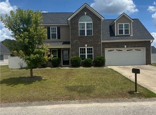 133 Collinwood Dr, Raeford, NC 28376