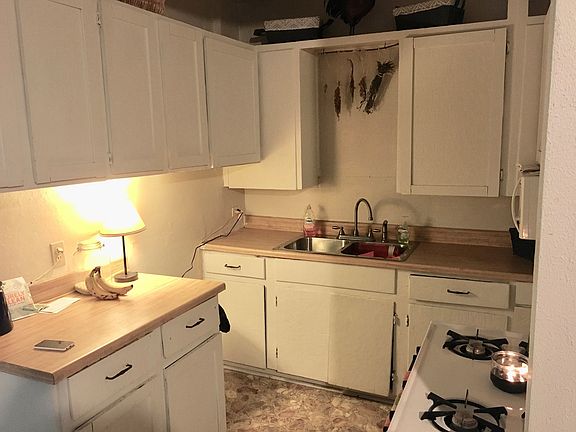 4th image of 257 E Boyd Ave