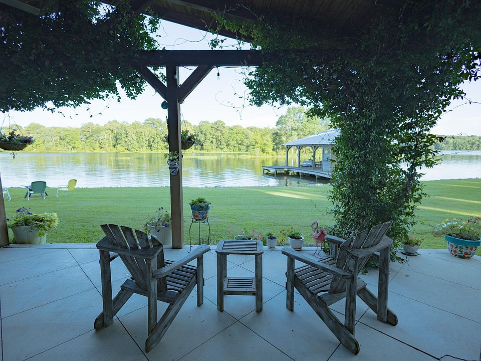1st image of 90 Bass Ln