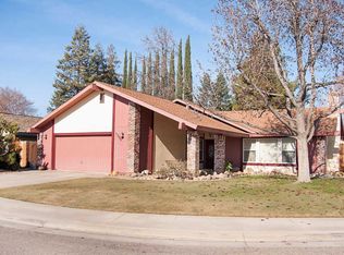 1500 Nancy Cir, Porterville, CA 93257