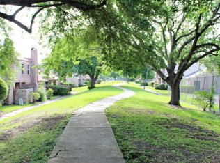 8563 Wilcrest Dr, Houston, TX 77099