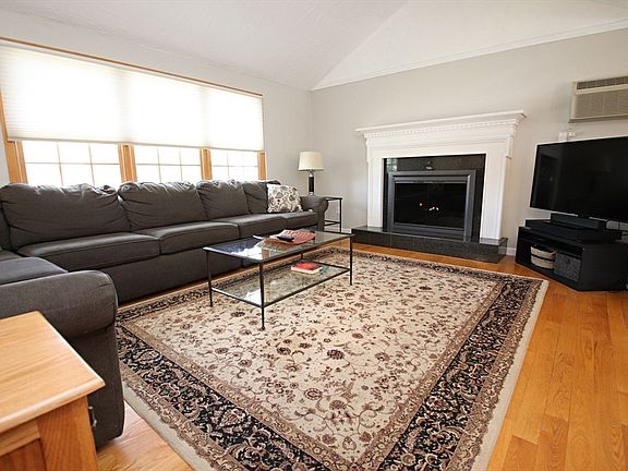 4th image of 9 Carr Rd
