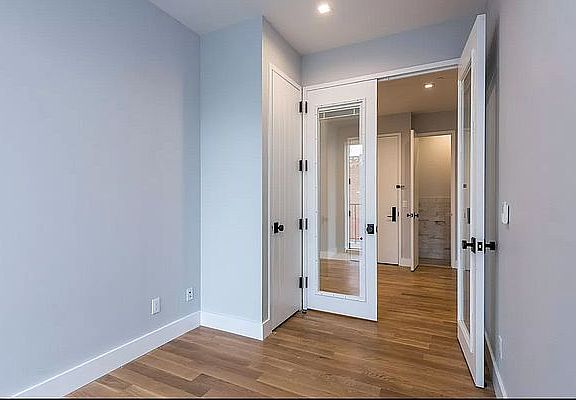 4th image of 34 Belvedere St #3R