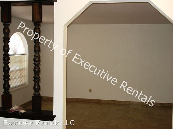 4th image of 1920 Arlington St
