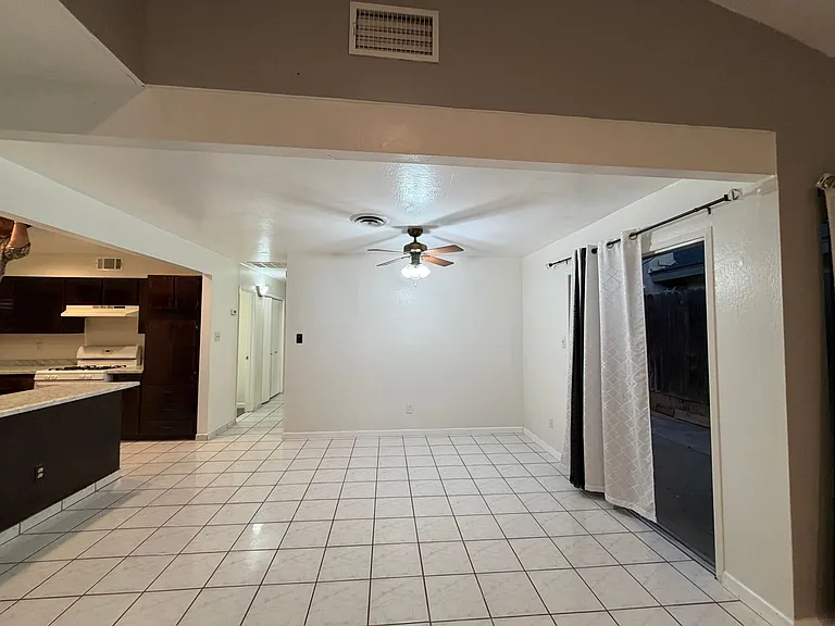 2617 Auburn Ct — Photo 5