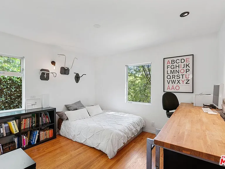 1666 S Curson Ave — Photo 11