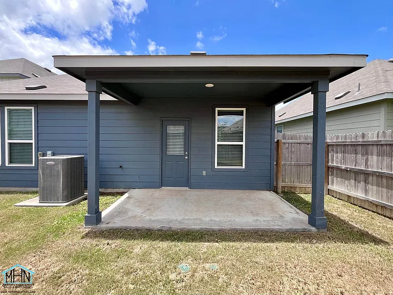 4105 Paddock Trl — Photo 23