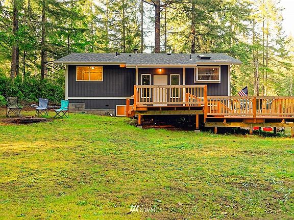 4th image of 11210 Bayview Pl