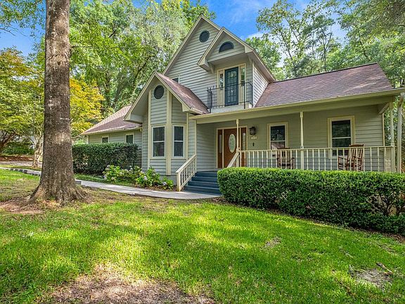 3rd image of 5418 Lawton Ct