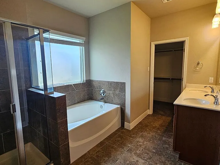 7523 Buffalo Grass Dr — Photo 9