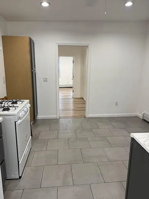 2 bed, $2,000 — Photo 4