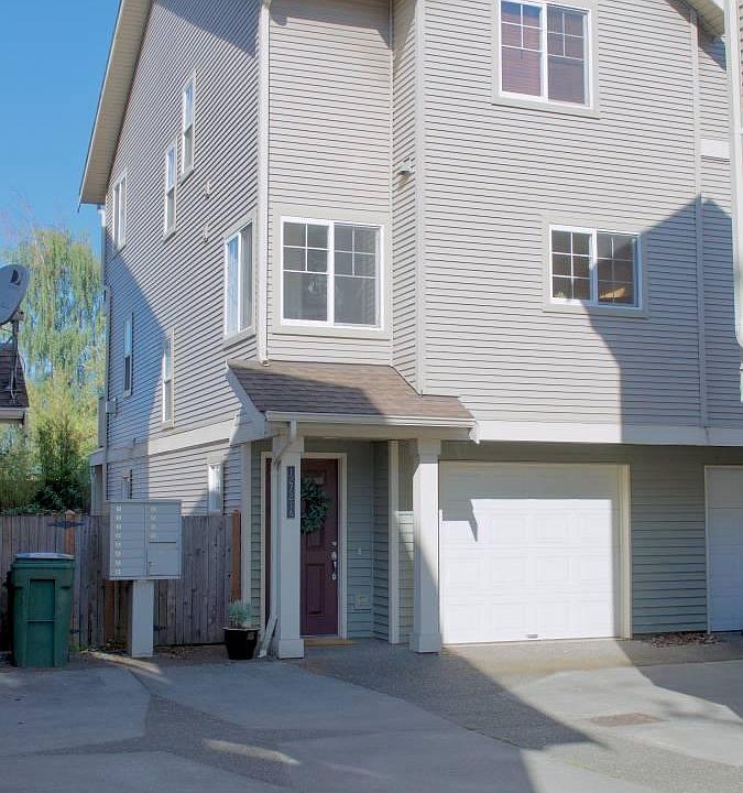 1st image of 12721 Greenwood Ave N APT A