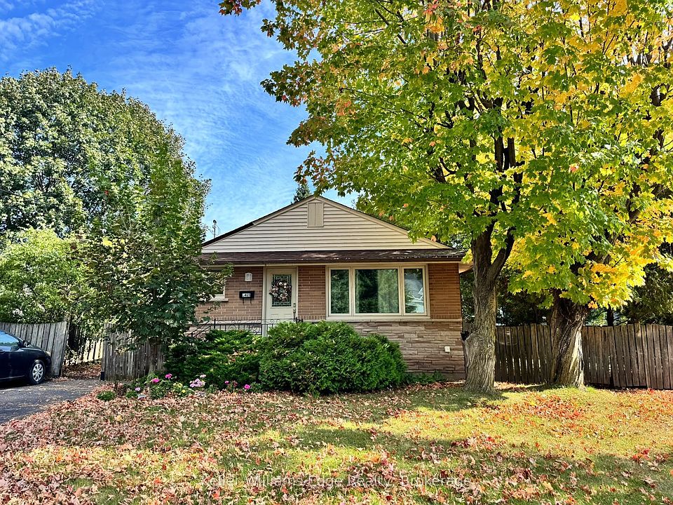 1st image of 5466 Randolph Cres