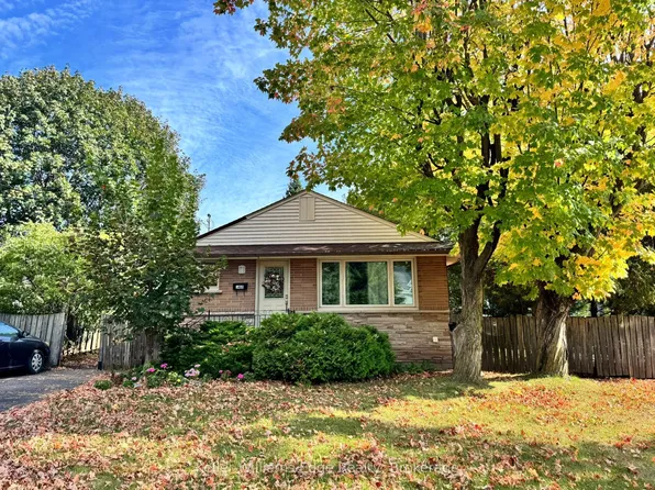 5466 Randolph Cres, Burlington, ON L7L 3C5