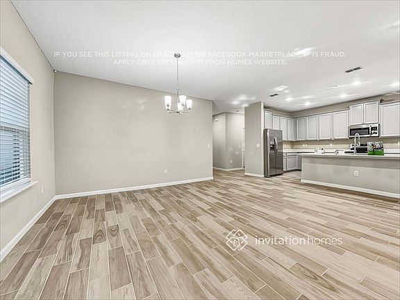 5th image of 9835 Lemon Grass Ln