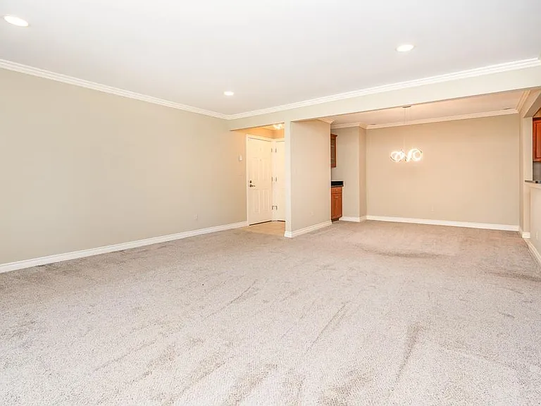 1113 N Old Woodward Ave #38 — Photo 6