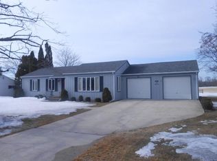 330 W Main St, Mishicot, WI 54228