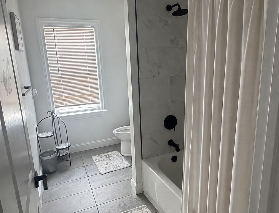 1st image of 1360 Bedford St APT 2