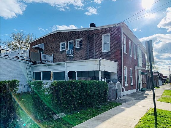 4th image of 219 S William St