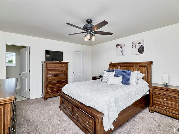 5th image of 224 Quiet Bend Dr