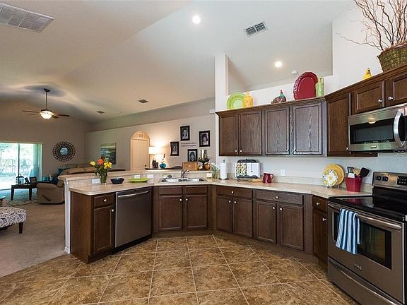 2nd image of 6218 Silver Leaf Ln