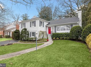 5512 Ridgefield Rd, Bethesda, MD 20816