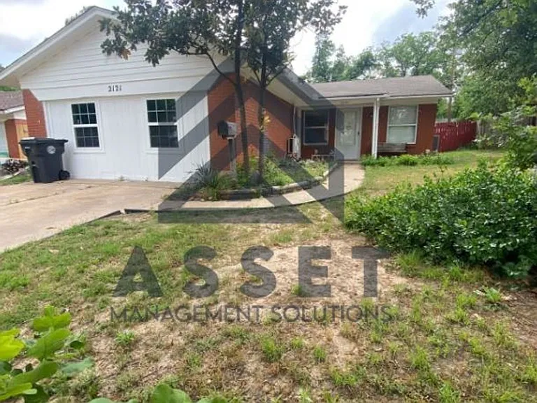 2121 N Wilburn Pl — Photo 3