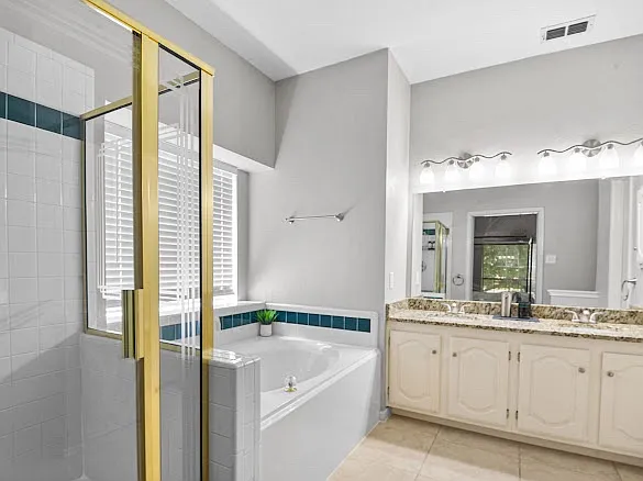 10800 Alexandria Dr — Photo 16
