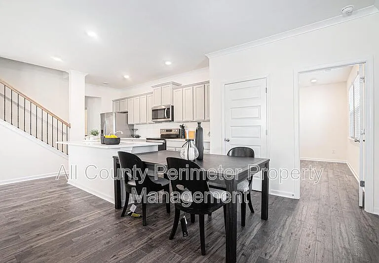 607 Silver Moon Dr — Photo 11