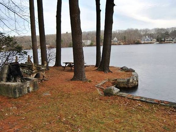 Level Peninsula Bump Out