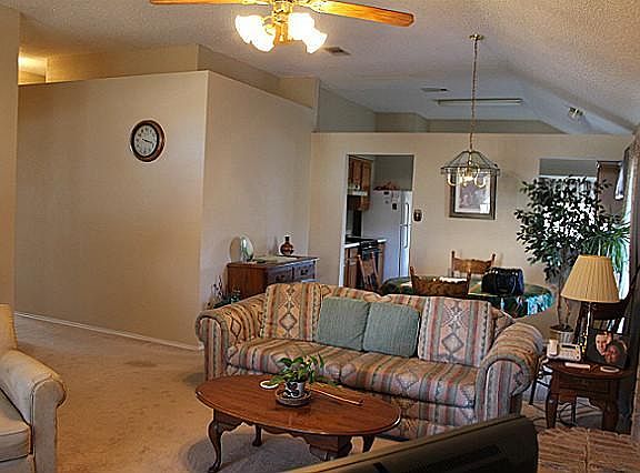 5th image of 3735 Oak Meadow Dr