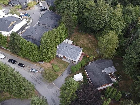 2nd image of 10992 132a St
