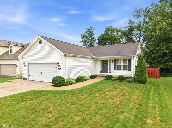 891 Jerry Dr, Hubbard, OH 44425