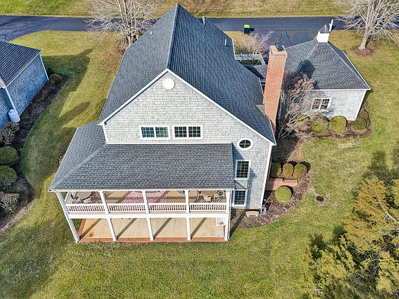 4th image of 85 Sconset Dr