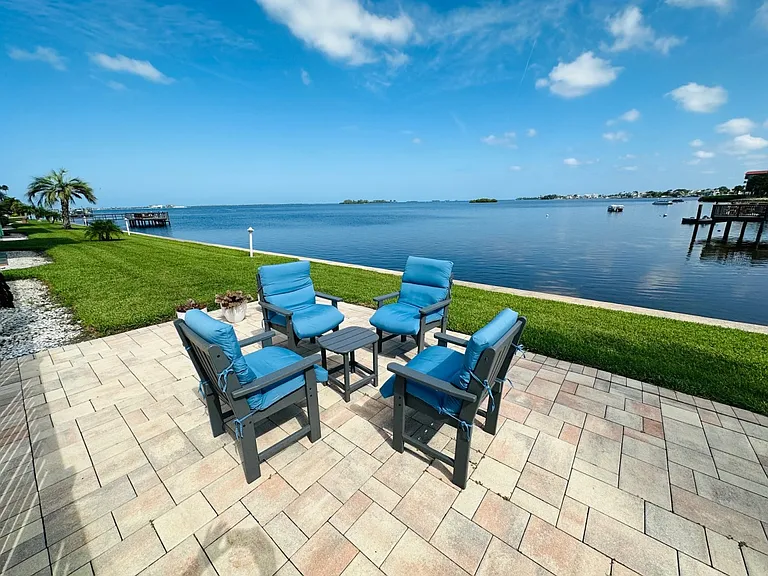 464 N Paula Dr #316 — Photo 38