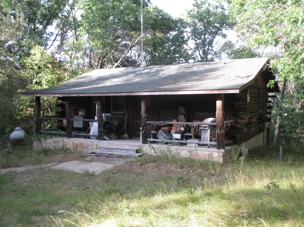 970 Overland Trl, Wisconsin Dells, WI 53965