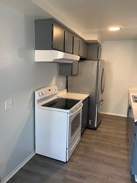 1st image of 837 E Lugonia Ave
