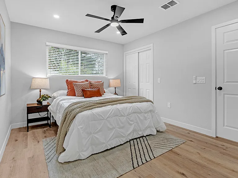 1619 Monarch Ln — Photo 17