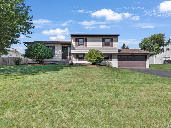 8 Winchester Way, Washingtonville, NY 10992