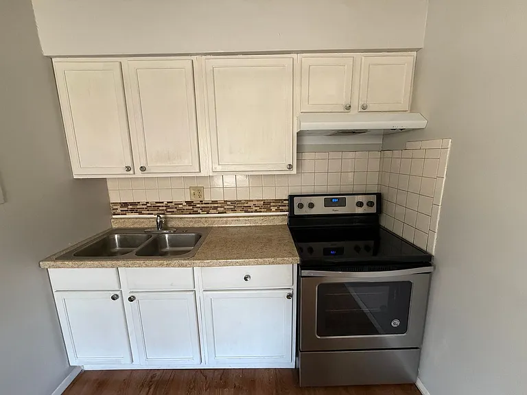 2824 E Memorial Dr — Photo 7