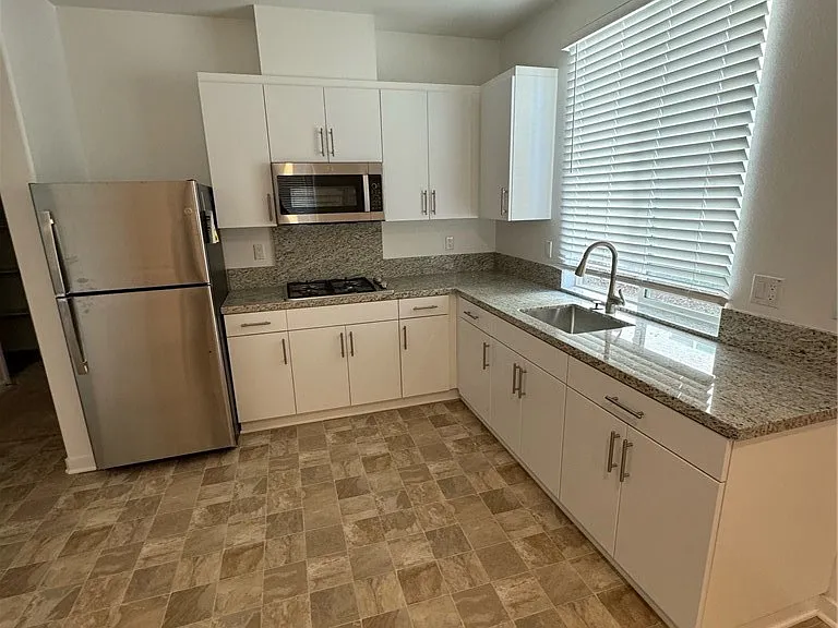 25685 Branson Ln — Photo 4