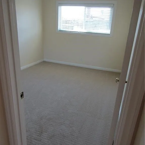 8901 Shore Cir — Photo 15