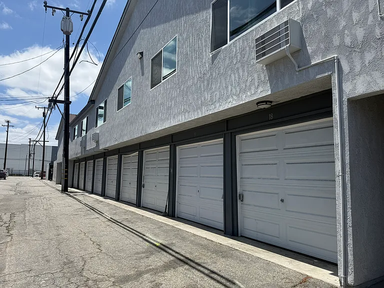 2890 E Artesia Blvd #39 — Photo 33