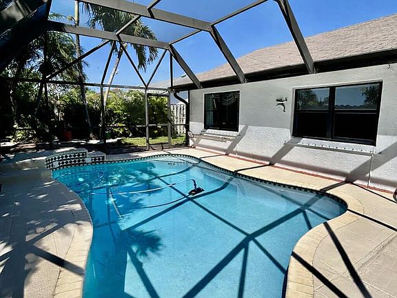 2nd image of 19143 Fairlawn Way