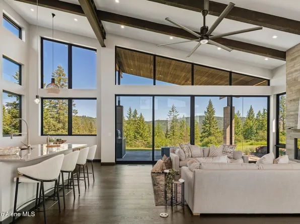 15055 S Chalk Hill Dr, Coeur D Alene, ID 83814