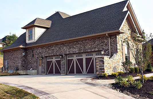 2nd image of 7177 Southampton Ln