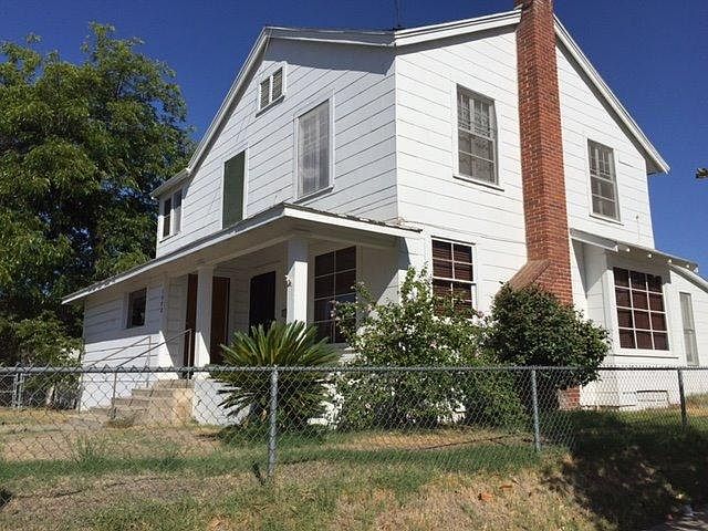 2nd image of 1502 Jensen Ave