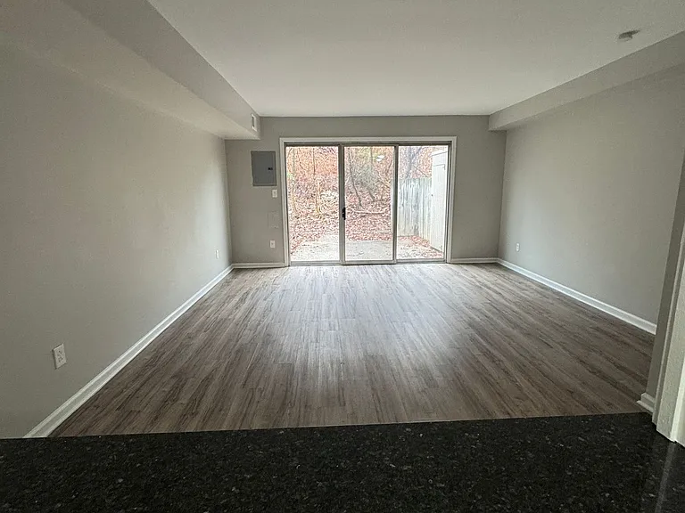 River Oaks Townhomes at Fox Chapel — Photo 58